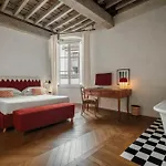 Casa G.